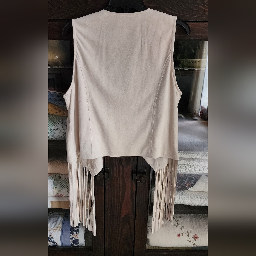 Roper Light Tan Vest with Fringe - Picture 5 of 6